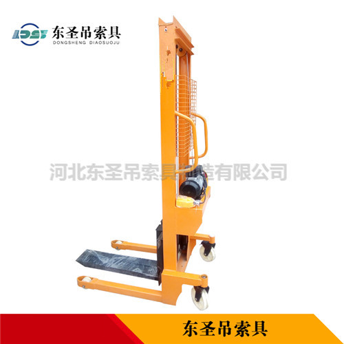 熱軋?zhí)幚鞢型鋼2t手動液壓堆高車側(cè)面展示--河北東圣吊索具制造有限公司--液壓堆高車|手動叉車|小型攪拌機(jī)|石材夾具 熱軋?zhí)幚鞢型鋼2t手動液壓堆高車側(cè)面展示--河北東圣吊索具制造有限公司--液壓堆高車|手動叉車|小型攪拌機(jī)|石材夾具